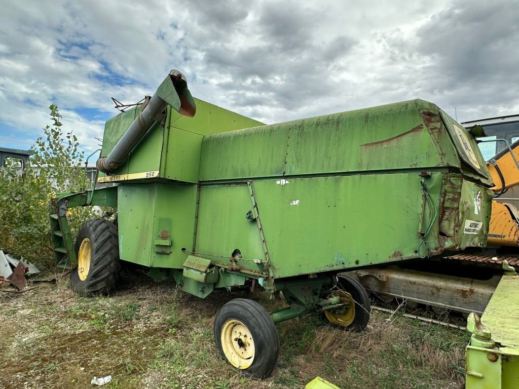 John Deere 952 FOR PARTS - מקצרת קומבינה: תמונה 5 John Deere 952 FOR PARTS - מקצרת קומבינה: תמונה 5