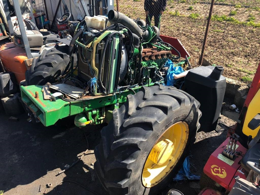 John Deere For Parts 6530 - טרקטור חקלאי: תמונה 3 John Deere For Parts 6530 - טרקטור חקלאי: תמונה 3