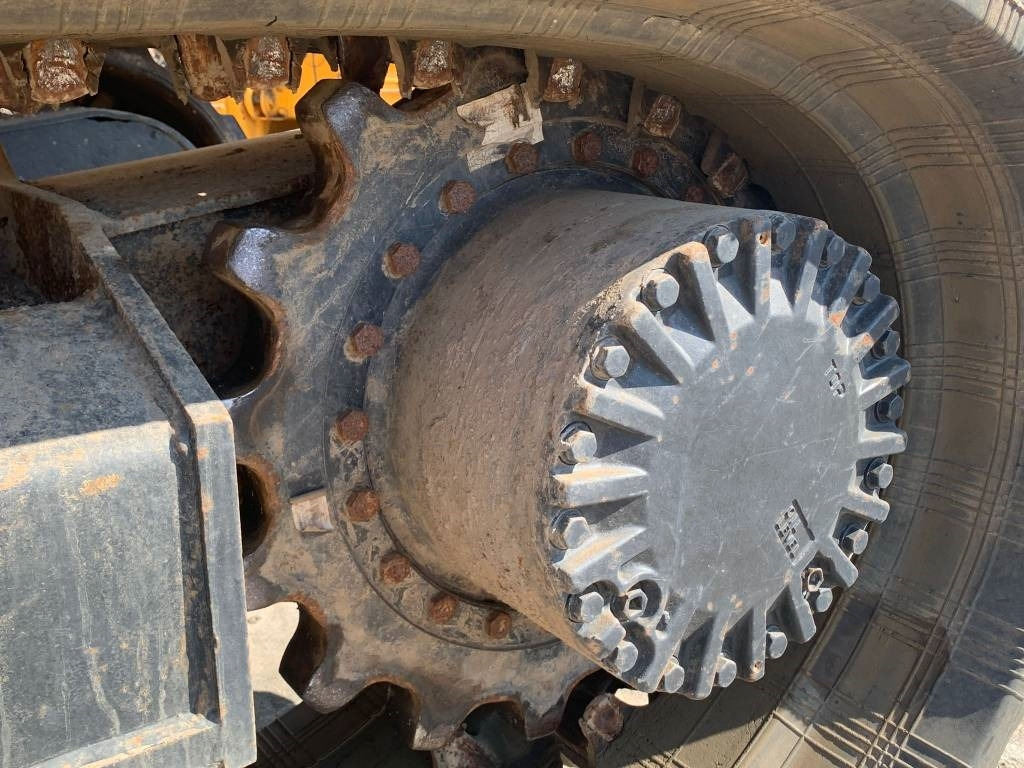Komatsu CD 110 R-1 - מסיר פסולת זוחל: תמונה 5 Komatsu CD 110 R-1 - מסיר פסולת זוחל: תמונה 5