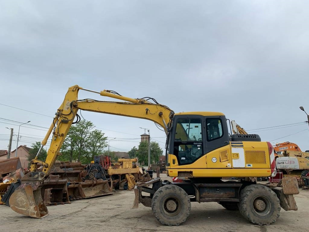 Komatsu PW 140-7 - מחפר גלגלים: תמונה 2 Komatsu PW 140-7 - מחפר גלגלים: תמונה 2
