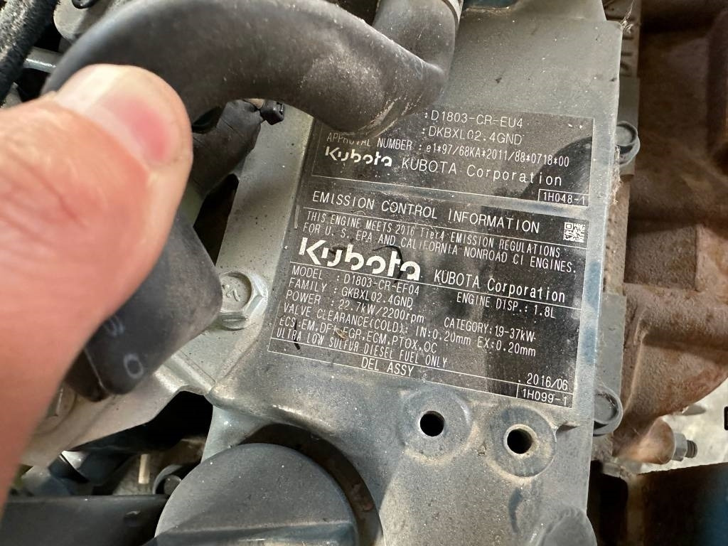 Kubota D1803-CR-EF04 ENGINE - מנוע עבור מכונת בנייה: תמונה 3 Kubota D1803-CR-EF04 ENGINE - מנוע עבור מכונת בנייה: תמונה 3