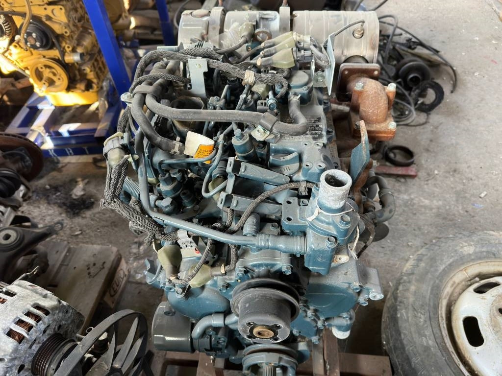 Kubota D1803-CR-EF04 ENGINE - מנוע עבור מכונת בנייה: תמונה 2 Kubota D1803-CR-EF04 ENGINE - מנוע עבור מכונת בנייה: תמונה 2