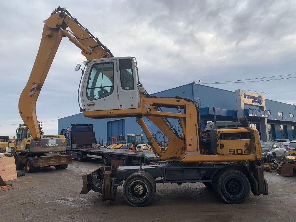 Liebherr A 904 C - מחפר גלגלים: תמונה 2 Liebherr A 904 C - מחפר גלגלים: תמונה 2