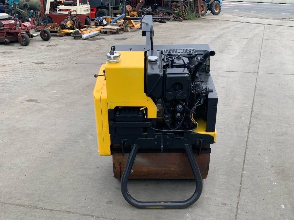 Mecalac MBR 71 - מיני רולר: תמונה 2 Mecalac MBR 71 - מיני רולר: תמונה 2