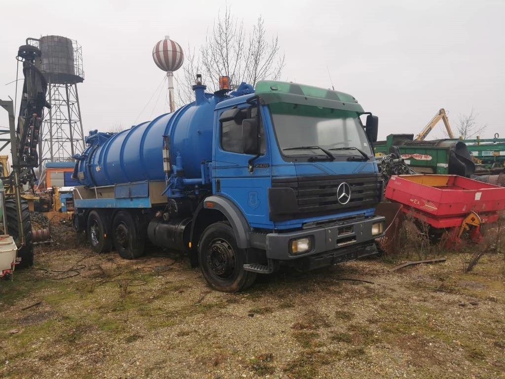 Mercedes-Benz 2426 - משאית ואקום: תמונה 1 Mercedes-Benz 2426 - משאית ואקום: תמונה 1