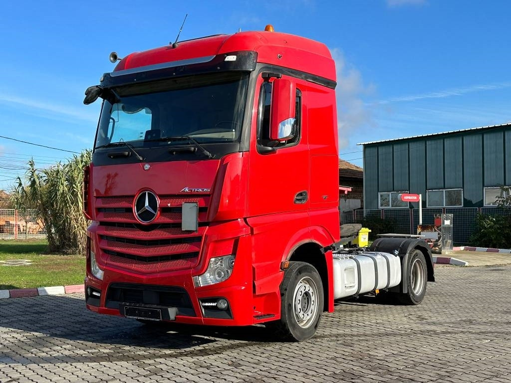 Mercedes-Benz Actros 963-4-A  - משאית תיבה: תמונה 4 Mercedes-Benz Actros 963-4-A  - משאית תיבה: תמונה 4