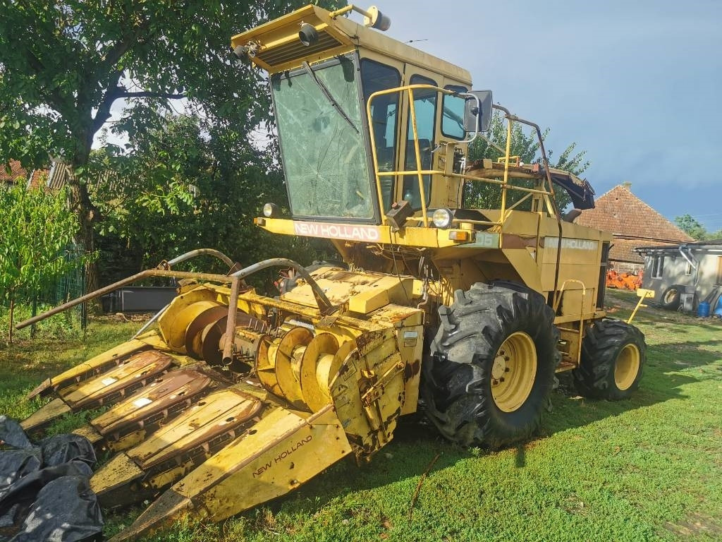 New Holland 2305 - מקצרת קומבינה: תמונה 1 New Holland 2305 - מקצרת קומבינה: תמונה 1