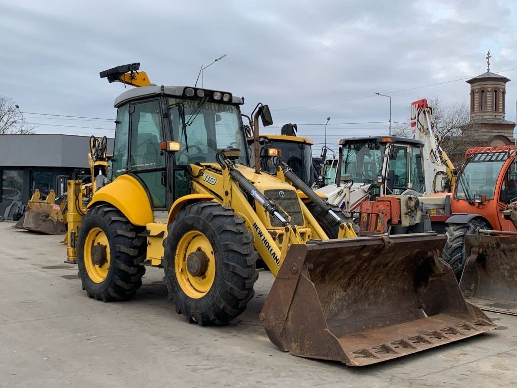 New Holland B 115 4PS - מחפרון: תמונה 2 New Holland B 115 4PS - מחפרון: תמונה 2