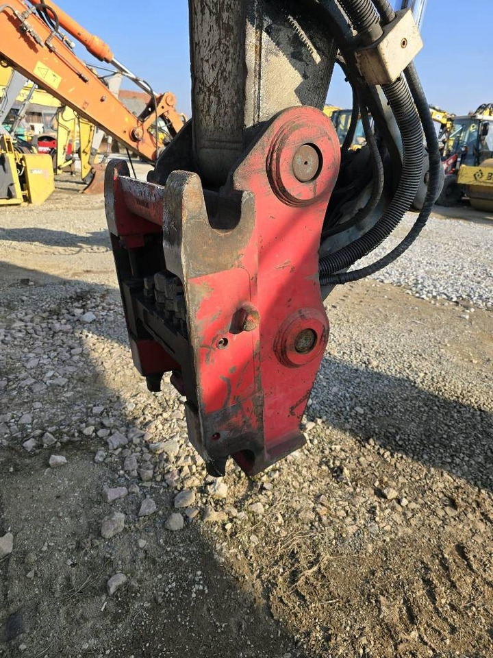 OilQuick OQ70-55 Quick Coupler - מצמד מהיר: תמונה 4 OilQuick OQ70-55 Quick Coupler - מצמד מהיר: תמונה 4