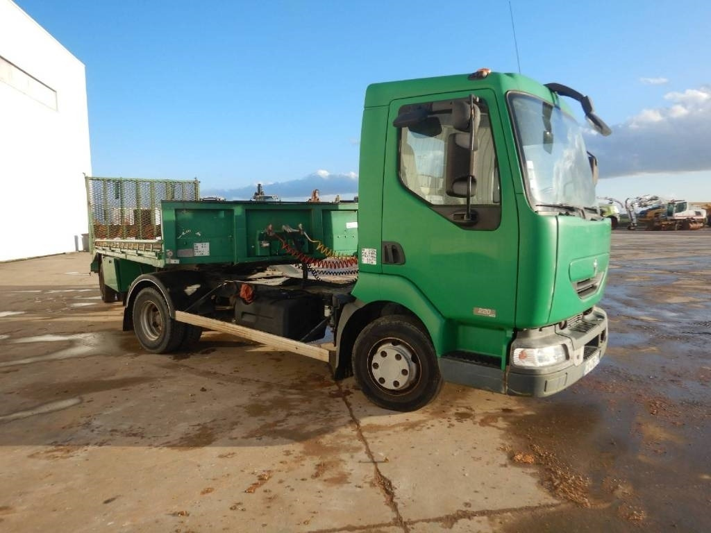 Renault Midlum 220 DCI - משאית תיבה: תמונה 3 Renault Midlum 220 DCI - משאית תיבה: תמונה 3