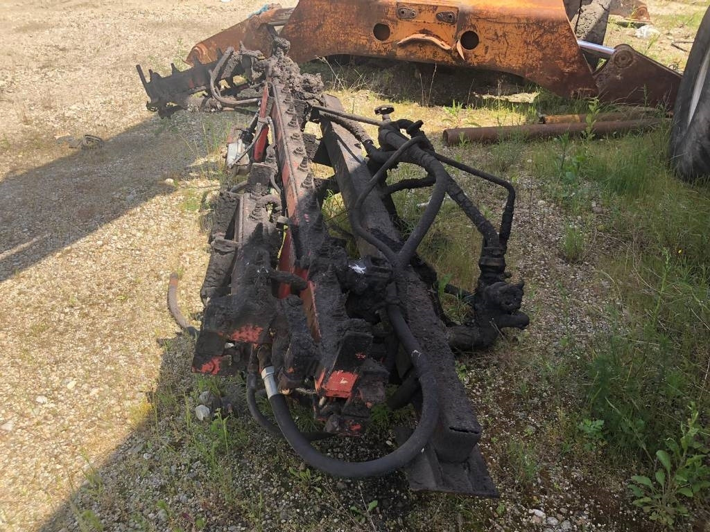 Strassmayr R7500 - מפיץ אספלט: תמונה 3 Strassmayr R7500 - מפיץ אספלט: תמונה 3