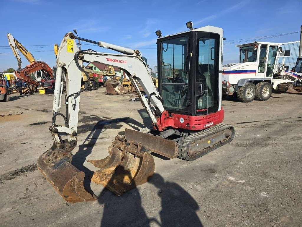 Takeuchi TB 23 R - מיני מחפר: תמונה 1 Takeuchi TB 23 R - מיני מחפר: תמונה 1