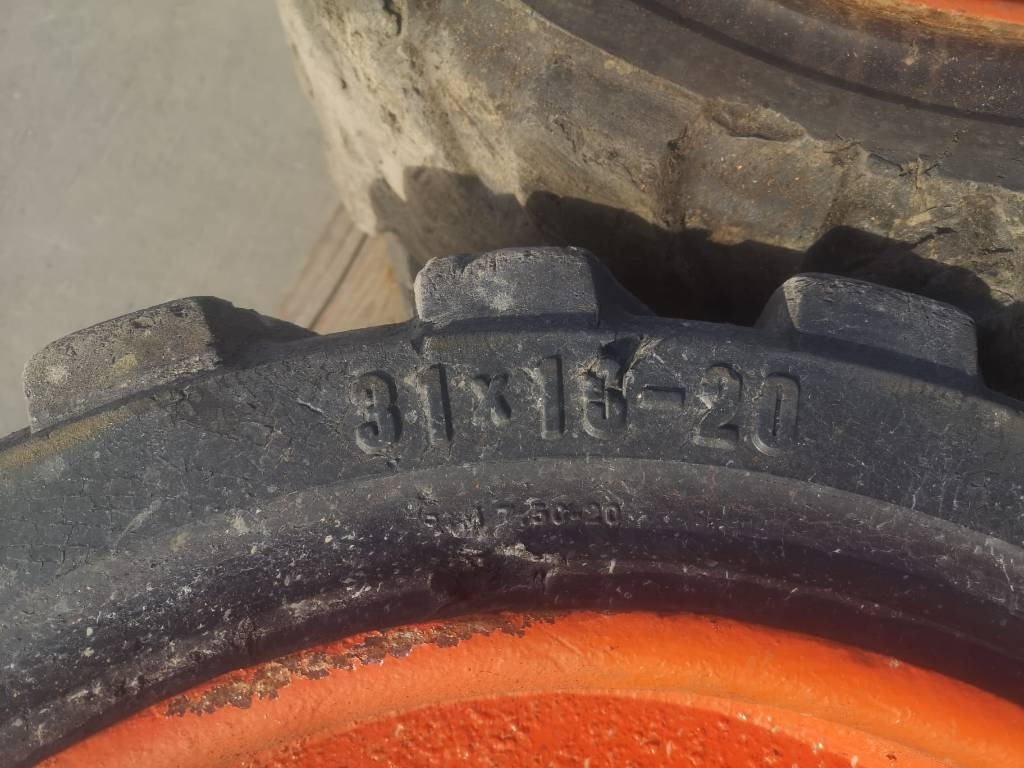Trelleborg 31x10-20 - צמיג עבור מכונת בנייה: תמונה 4 Trelleborg 31x10-20 - צמיג עבור מכונת בנייה: תמונה 4