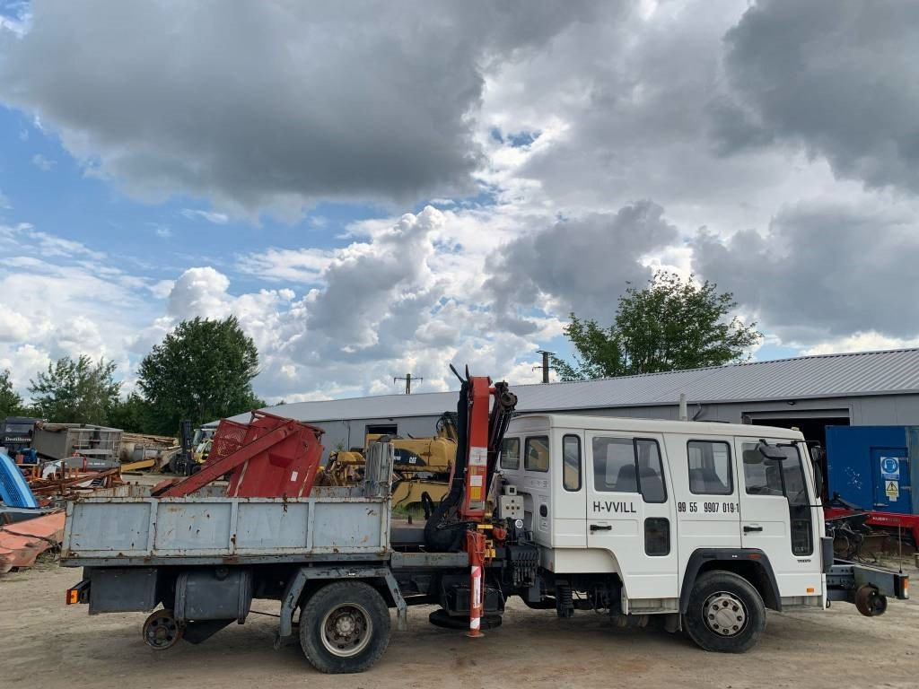 Volvo FL 611 Railway Truck - משאית מנוף: תמונה 2 Volvo FL 611 Railway Truck - משאית מנוף: תמונה 2