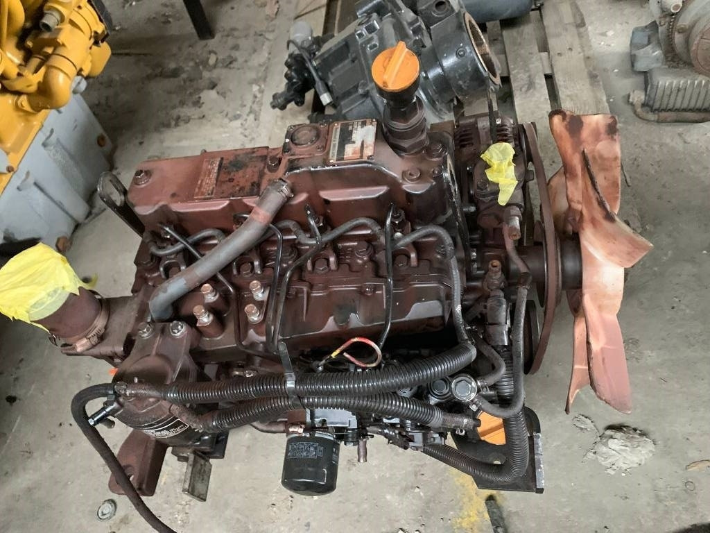 Yanmar 4D88E-5KFD ENGINE - מנוע עבור מכונת בנייה: תמונה 2 Yanmar 4D88E-5KFD ENGINE - מנוע עבור מכונת בנייה: תמונה 2