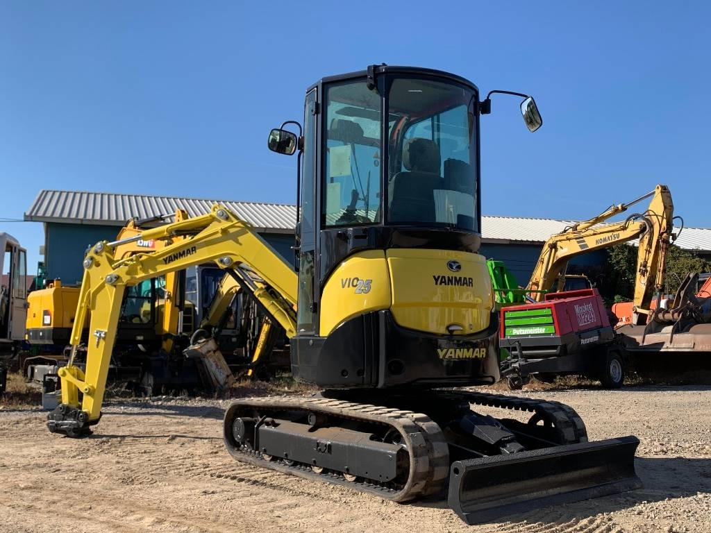 Yanmar Vio 25-4 - מיני מחפר: תמונה 3 Yanmar Vio 25-4 - מיני מחפר: תמונה 3