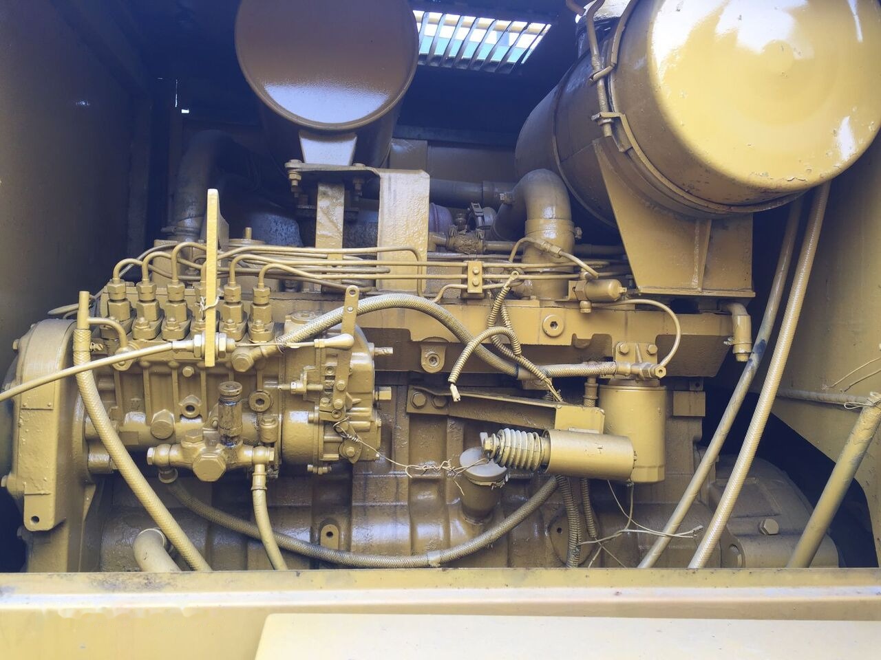 Caterpillar CAT 120G - מפלסת: תמונה 1 Caterpillar CAT 120G - מפלסת: תמונה 1