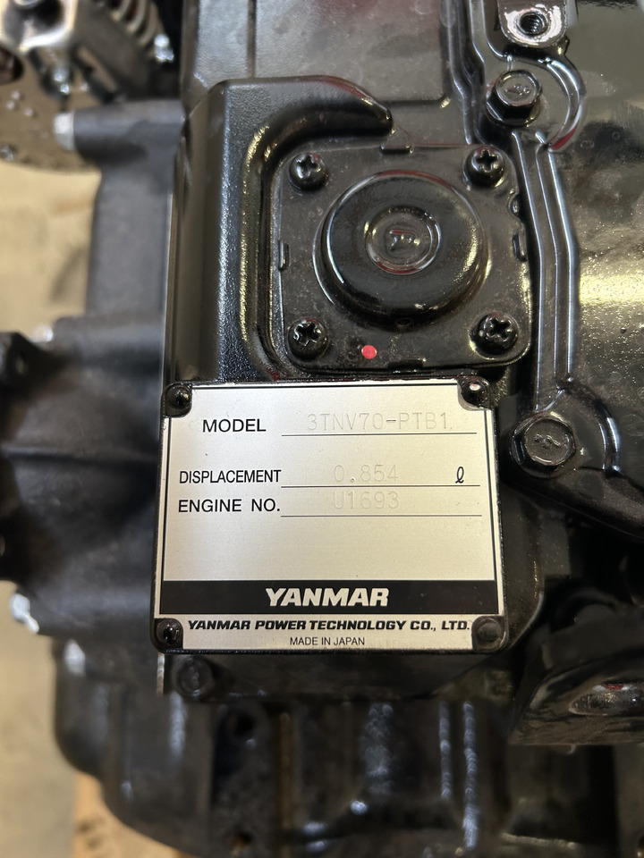 Yanmar 3TNV70A - מנוע עבור מחפר: תמונה 5 Yanmar 3TNV70A - מנוע עבור מחפר: תמונה 5