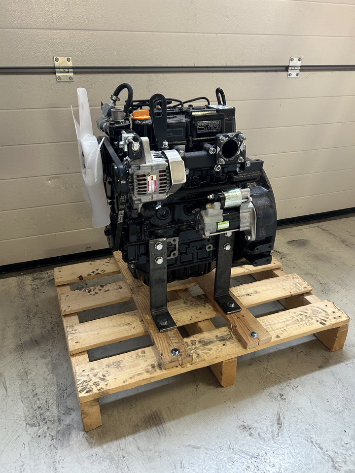 Yanmar 3TNV70A - מנוע עבור מחפר: תמונה 4 Yanmar 3TNV70A - מנוע עבור מחפר: תמונה 4