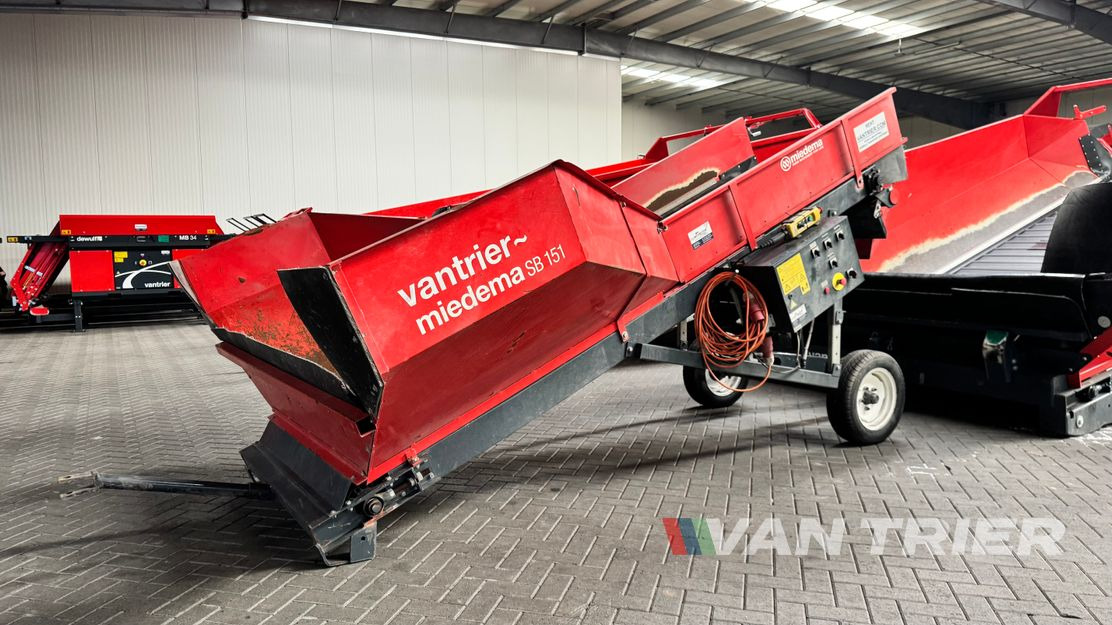 Miedema SB151 Dosing bunker - ציוד אחסון: תמונה 1 Miedema SB151 Dosing bunker - ציוד אחסון: תמונה 1