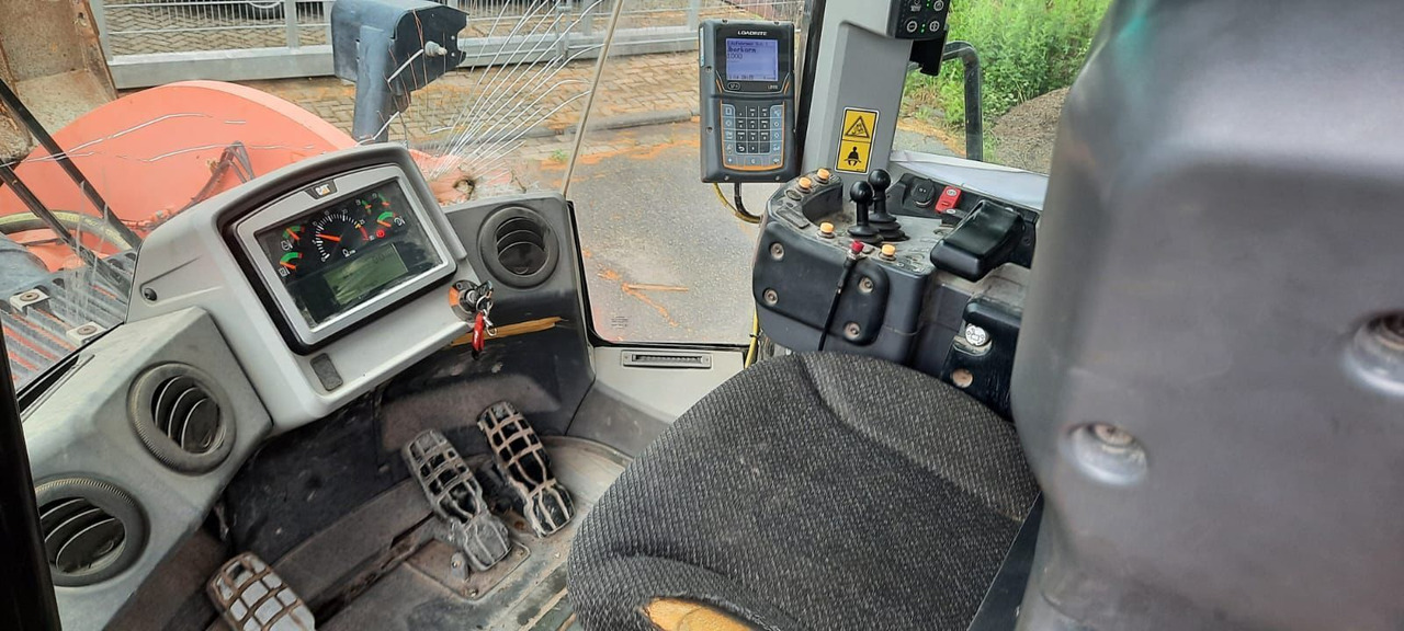 מעמיס גלגלים CAT 962M Klima 1-Hand German Maschine!!!!: תמונה 9