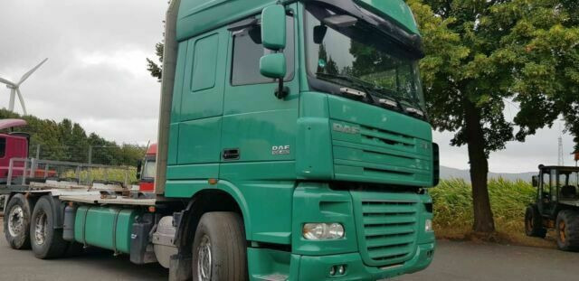 DAF XF105-460Super Spacs Cap G.Haus/Hoch Retarder - משאית עם שלדת תא: תמונה 2 DAF XF105-460Super Spacs Cap G.Haus/Hoch Retarder - משאית עם שלדת תא: תמונה 2