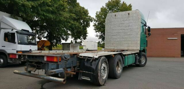 DAF XF105-460Super Spacs Cap G.Haus/Hoch Retarder - משאית עם שלדת תא: תמונה 4 DAF XF105-460Super Spacs Cap G.Haus/Hoch Retarder - משאית עם שלדת תא: תמונה 4