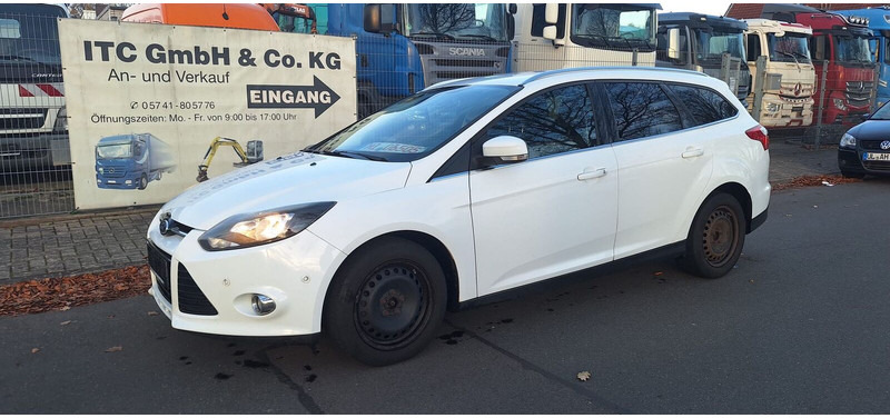 Ford Focus - מכונית: תמונה 2 Ford Focus - מכונית: תמונה 2