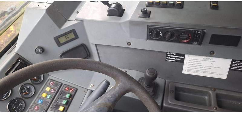 Grove GMK3055 6x6 55To.43Meter - עגורן לכל שטח: תמונה 4 Grove GMK3055 6x6 55To.43Meter - עגורן לכל שטח: תמונה 4