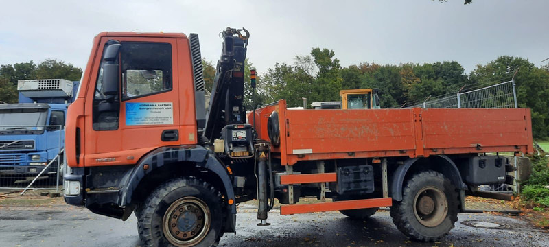 Iveco ML110-220 4x4 mit Kran+Funk - משאית צד נופל/ שטוחה, משאית מנוף: תמונה 3 Iveco ML110-220 4x4 mit Kran+Funk - משאית צד נופל/ שטוחה, משאית מנוף: תמונה 3