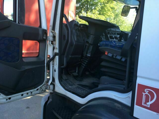 Iveco ML120 E22 Kühlkoffer LBW Deutsche Maschine - משאית קירור: תמונה 5 Iveco ML120 E22 Kühlkoffer LBW Deutsche Maschine - משאית קירור: תמונה 5