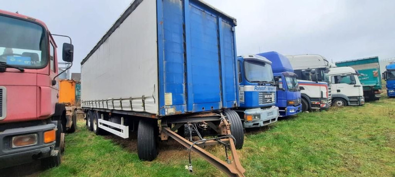 Krone ADP 27 3 Achser Anhänger - קרון נגרר עם וילונות צד: תמונה 1 Krone ADP 27 3 Achser Anhänger - קרון נגרר עם וילונות צד: תמונה 1