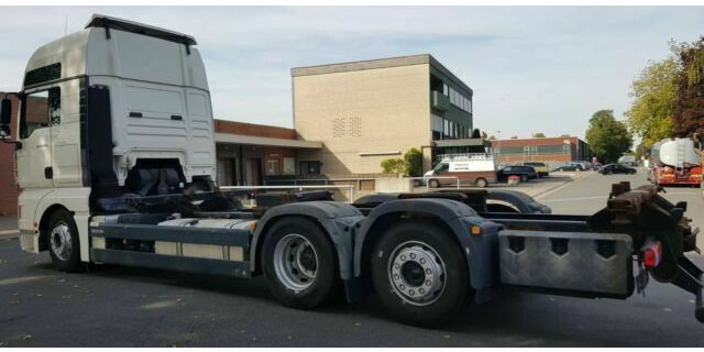 MAN 26.440 TGA BDF 6x2 German Truck - משאית עם שלדת תא: תמונה 4 MAN 26.440 TGA BDF 6x2 German Truck - משאית עם שלדת תא: תמונה 4