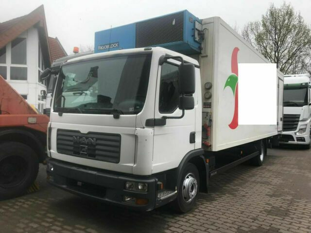MAN TGL 12.240 LBW Trennwand Tür Klima - משאית קירור: תמונה 1 MAN TGL 12.240 LBW Trennwand Tür Klima - משאית קירור: תמונה 1