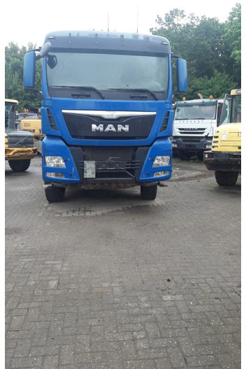 MAN TGX 18.460PS 4x4 Hydrodrive - יחידת טרקטור: תמונה 2 MAN TGX 18.460PS 4x4 Hydrodrive - יחידת טרקטור: תמונה 2