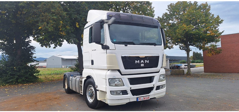 MAN TGX18.440H 4x4 SZM Kipphydraulik - יחידת טרקטור: תמונה 1 MAN TGX18.440H 4x4 SZM Kipphydraulik - יחידת טרקטור: תמונה 1