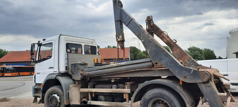 Mercedes-Benz 1833 Absetzkipper - משאית דילוג העמסה: תמונה 3 Mercedes-Benz 1833 Absetzkipper - משאית דילוג העמסה: תמונה 3