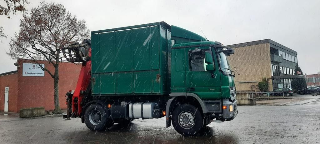 Mercedes-Benz 1841K 4x2 Actros Kipper mit Kran+Greifer - מזהיר, משאית מנוף: תמונה 3 Mercedes-Benz 1841K 4x2 Actros Kipper mit Kran+Greifer - מזהיר, משאית מנוף: תמונה 3