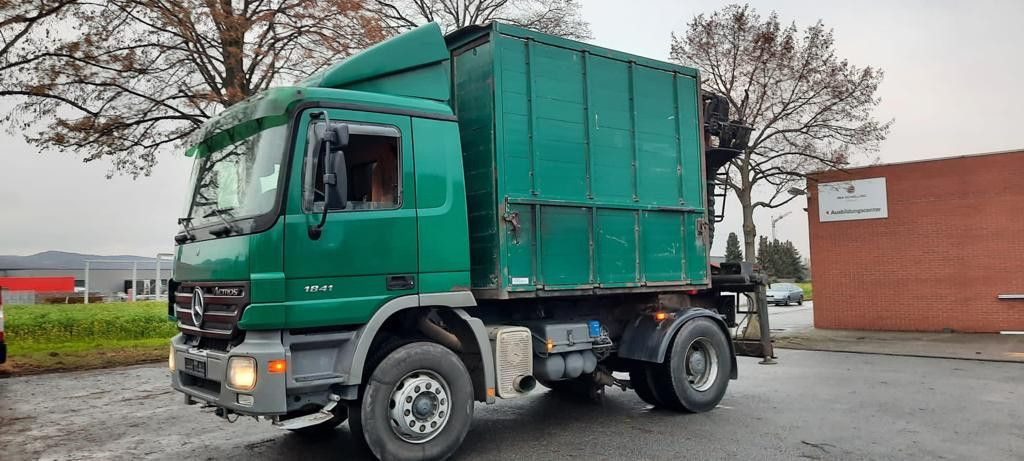 Mercedes-Benz 1841K 4x2 Actros Kipper mit Kran+Greifer - מזהיר, משאית מנוף: תמונה 1 Mercedes-Benz 1841K 4x2 Actros Kipper mit Kran+Greifer - מזהיר, משאית מנוף: תמונה 1