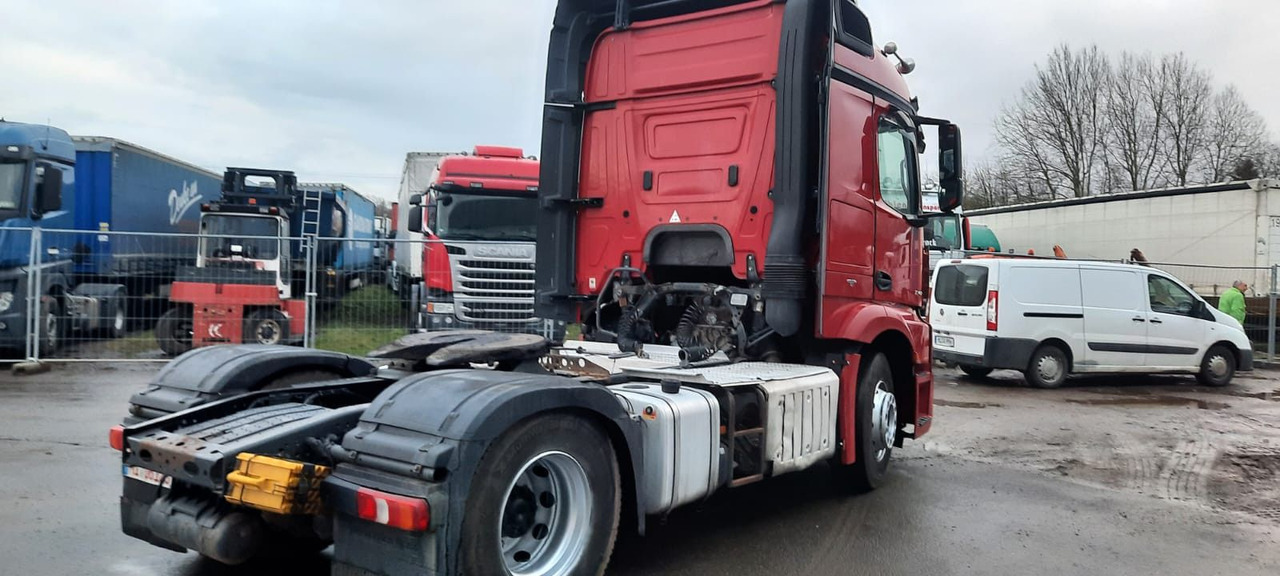 Mercedes-Benz 1842 Actros MP4 G.Haus/Hochdach Vollbaust - יחידת טרקטור: תמונה 5 Mercedes-Benz 1842 Actros MP4 G.Haus/Hochdach Vollbaust - יחידת טרקטור: תמונה 5