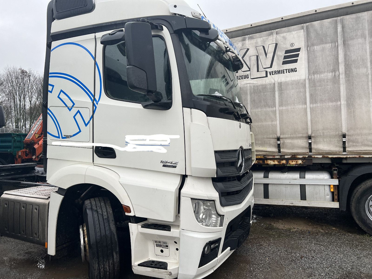 Mercedes-Benz 1842 LS Actros 1-Hand - יחידת טרקטור: תמונה 2 Mercedes-Benz 1842 LS Actros 1-Hand - יחידת טרקטור: תמונה 2