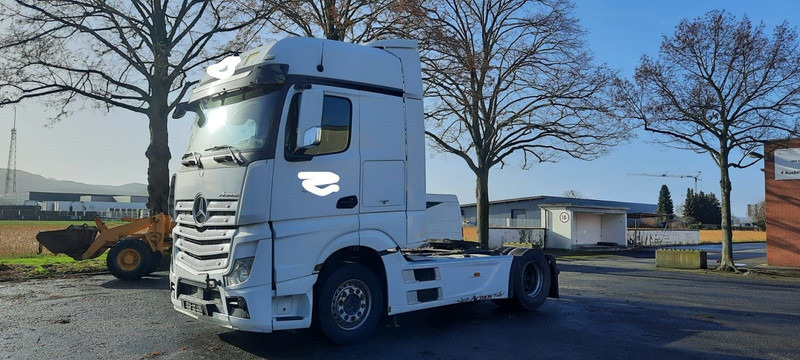 Mercedes-Benz 1845 Actros MP 4 - יחידת טרקטור: תמונה 3 Mercedes-Benz 1845 Actros MP 4 - יחידת טרקטור: תמונה 3