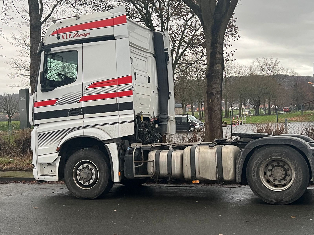 Mercedes-Benz 1845 Arocs 4x4 HD 1-Hand - יחידת טרקטור: תמונה 4 Mercedes-Benz 1845 Arocs 4x4 HD 1-Hand - יחידת טרקטור: תמונה 4