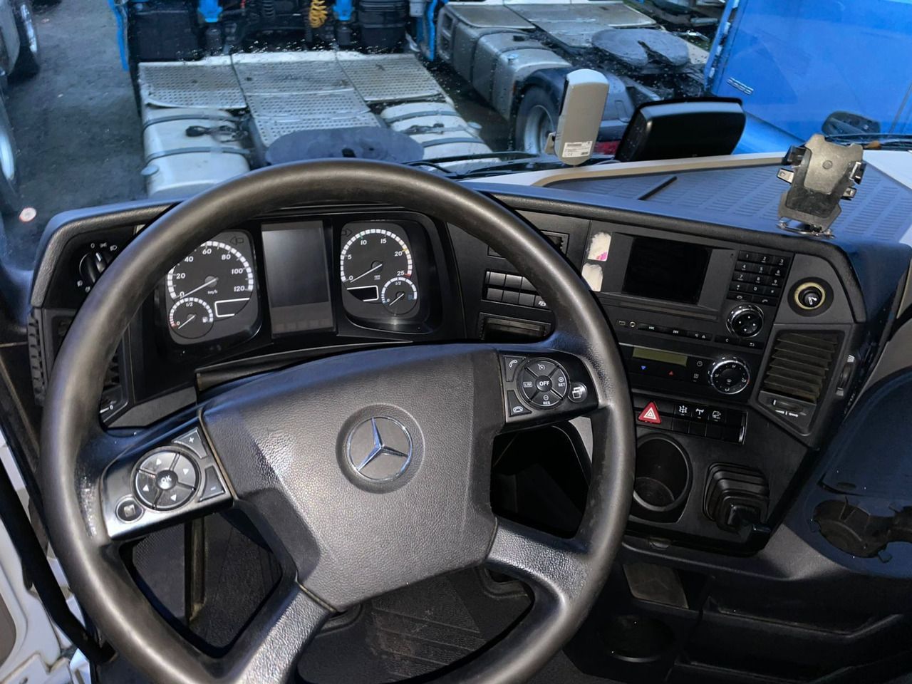 הַחכָּרָה  Mercedes-Benz 1845 Arocs 4x4 HD 1-Hand Mercedes-Benz 1845 Arocs 4x4 HD 1-Hand: תמונה 11