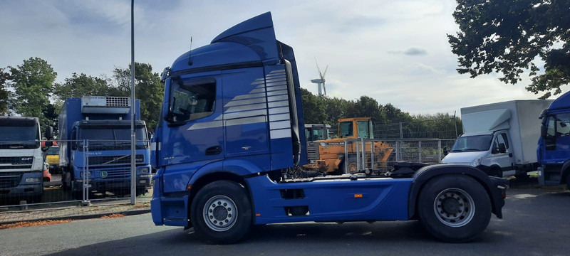Mercedes-Benz 1845LS Actros 4x2 SZM Voll. StreamSpace - יחידת טרקטור: תמונה 4 Mercedes-Benz 1845LS Actros 4x2 SZM Voll. StreamSpace - יחידת טרקטור: תמונה 4