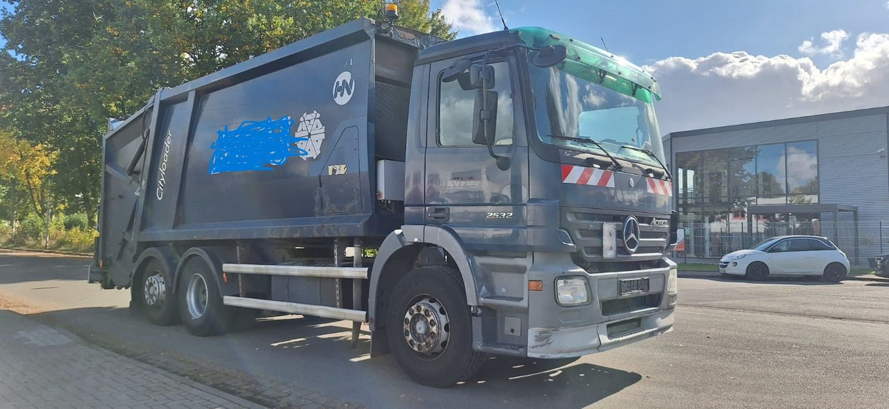 Mercedes-Benz 2632 Müllwgen 6x2 M.Haus Blatt/Luft - משאית אשפה: תמונה 2 Mercedes-Benz 2632 Müllwgen 6x2 M.Haus Blatt/Luft - משאית אשפה: תמונה 2