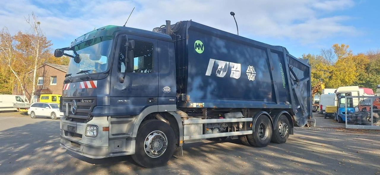 Mercedes-Benz 2632 Müllwgen 6x2 M.Haus E5 Blatt/Luft - משאית אשפה: תמונה 3 Mercedes-Benz 2632 Müllwgen 6x2 M.Haus E5 Blatt/Luft - משאית אשפה: תמונה 3