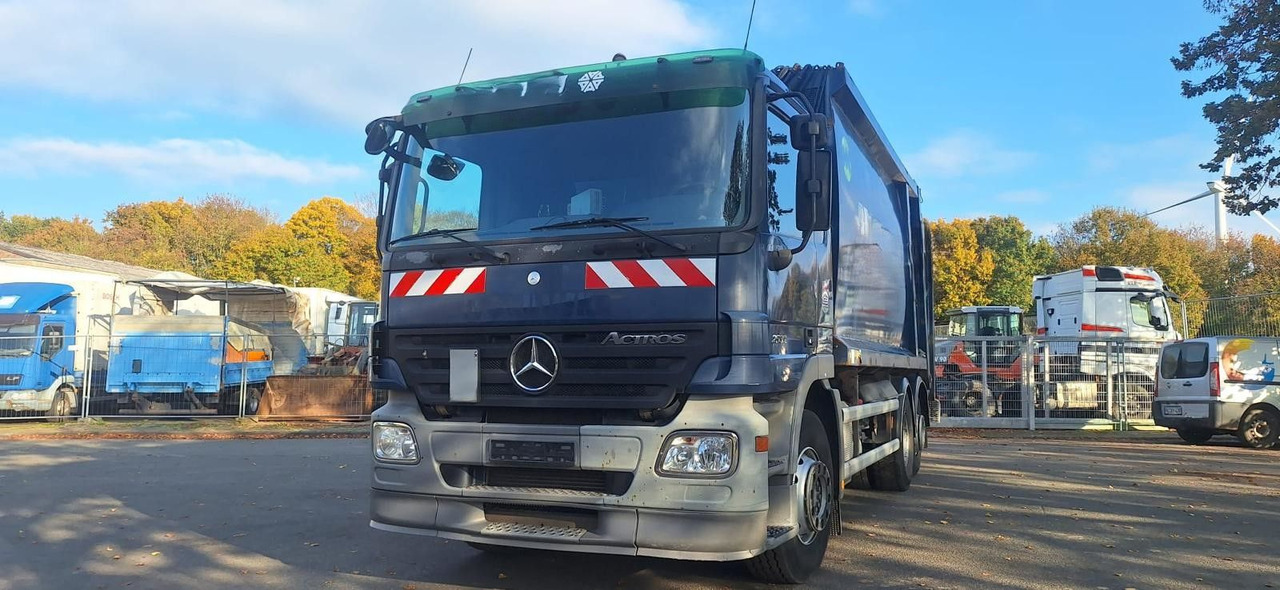 Mercedes-Benz 2632 Müllwgen 6x2 M.Haus E5 Blatt/Luft - משאית אשפה: תמונה 1 Mercedes-Benz 2632 Müllwgen 6x2 M.Haus E5 Blatt/Luft - משאית אשפה: תמונה 1