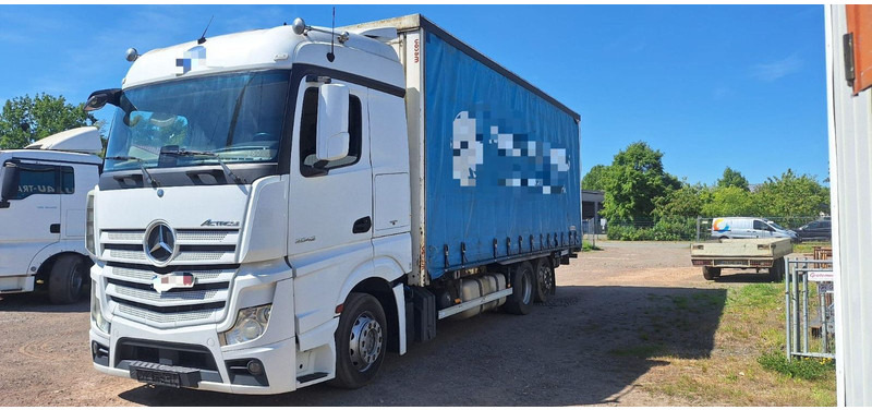 Mercedes-Benz 2642 Jumbozug Mit Hänger - משאית וילונות צד: תמונה 2 Mercedes-Benz 2642 Jumbozug Mit Hänger - משאית וילונות צד: תמונה 2
