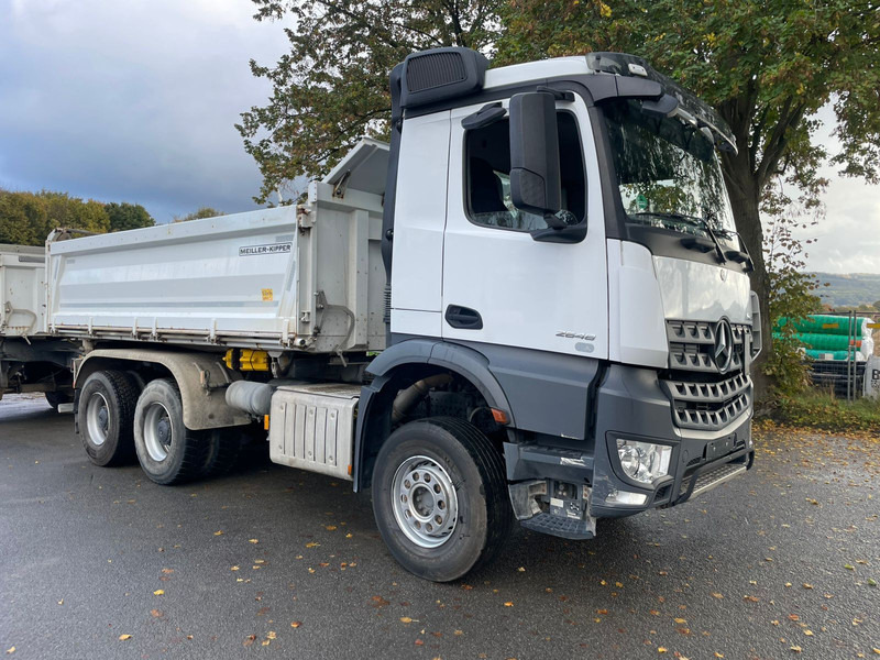 Mercedes-Benz 2648 3348 - מזהיר: תמונה 4 Mercedes-Benz 2648 3348 - מזהיר: תמונה 4